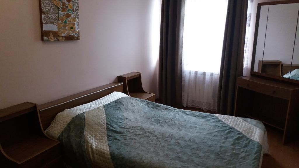 Villa Usadba V Lapenkah à Grodno Extérieur photo