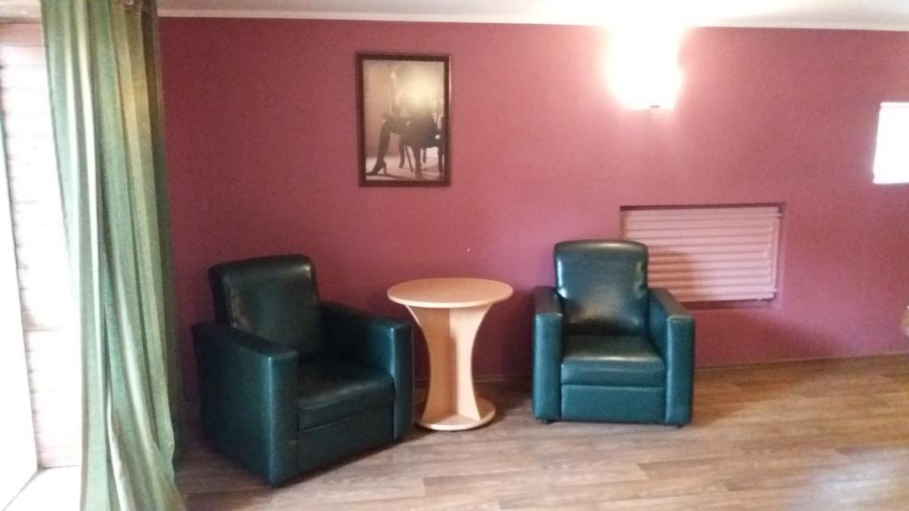 Villa Usadba V Lapenkah à Grodno Extérieur photo