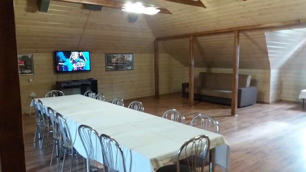 Villa Usadba V Lapenkah à Grodno Extérieur photo