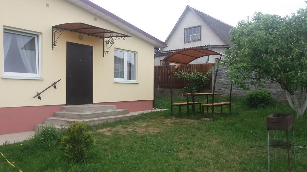 Villa Usadba V Lapenkah à Grodno Extérieur photo