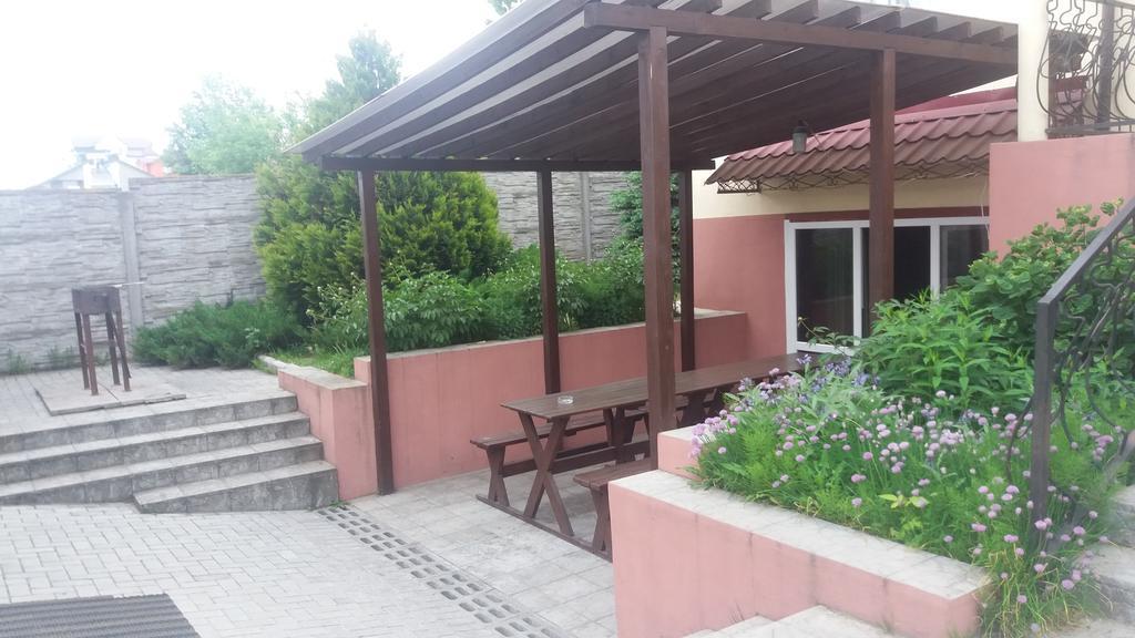 Villa Usadba V Lapenkah à Grodno Extérieur photo